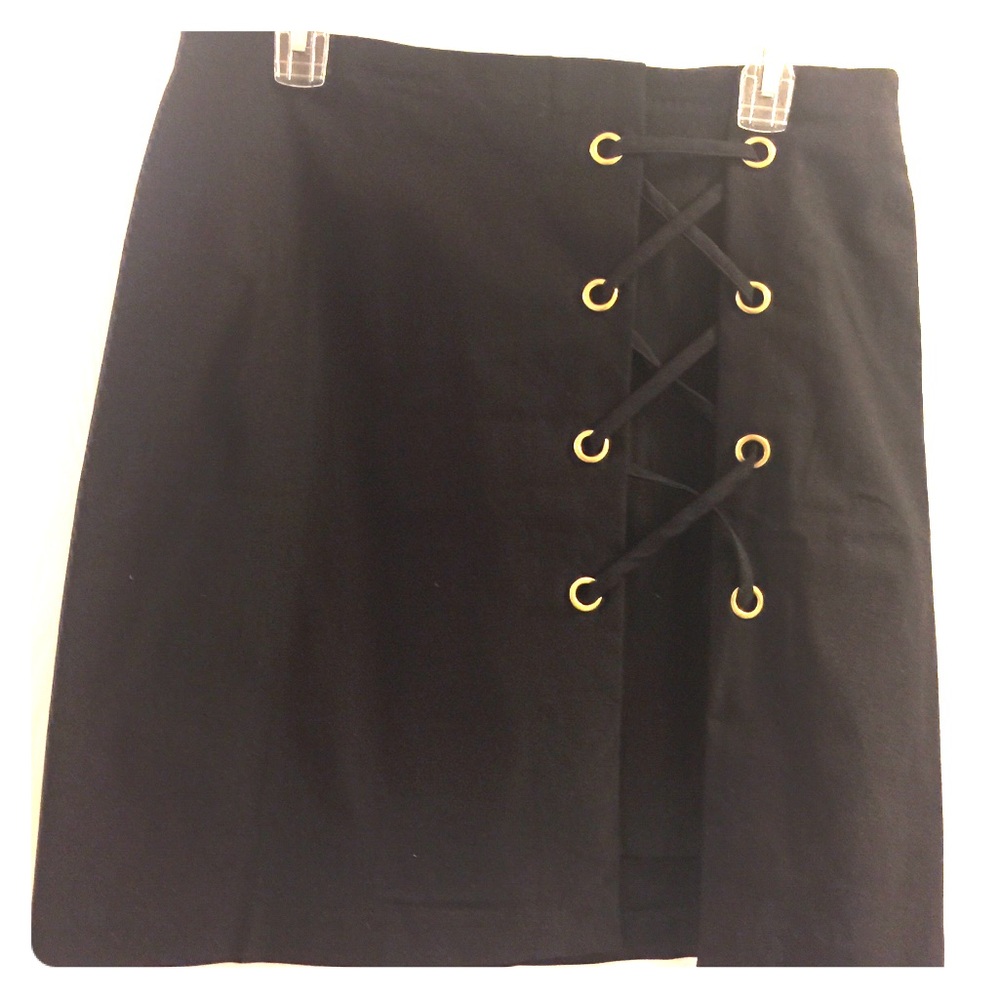 Alex & Olivia Large Black Miniskirt